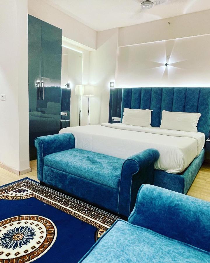 Neel Skye - Couple Friendly - Dlf My Pad, Gomtinagar , Lucknow Lejlighedshotel Eksteriør billede