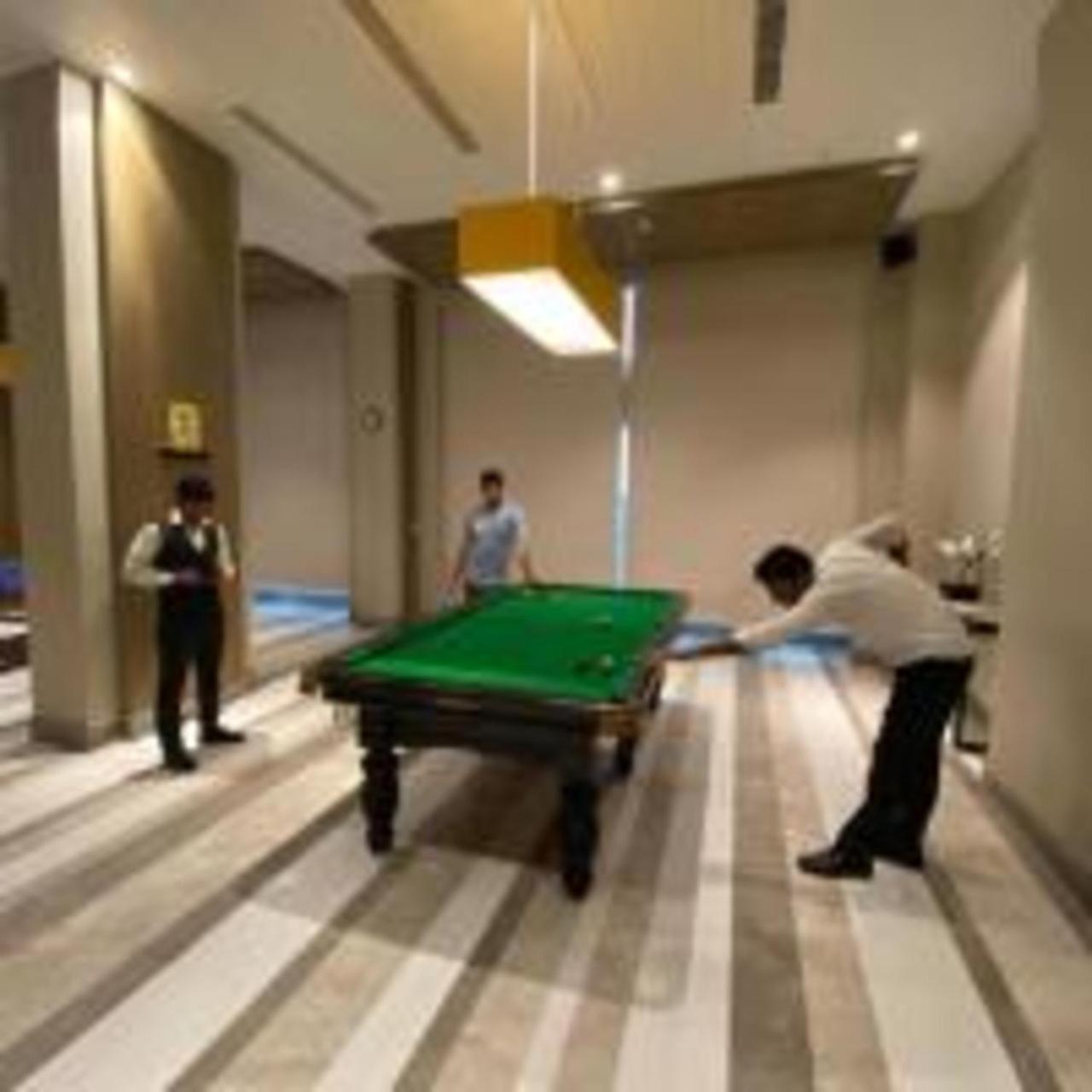 Neel Skye - Couple Friendly - Dlf My Pad, Gomtinagar , Lucknow Lejlighedshotel Eksteriør billede